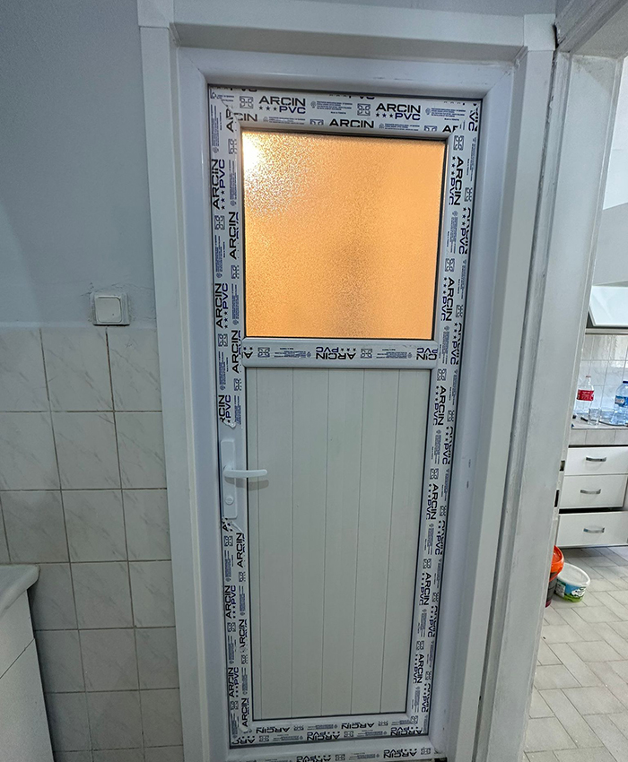 SIFIR PİMAPEN LAVABO BALKON KAPISI